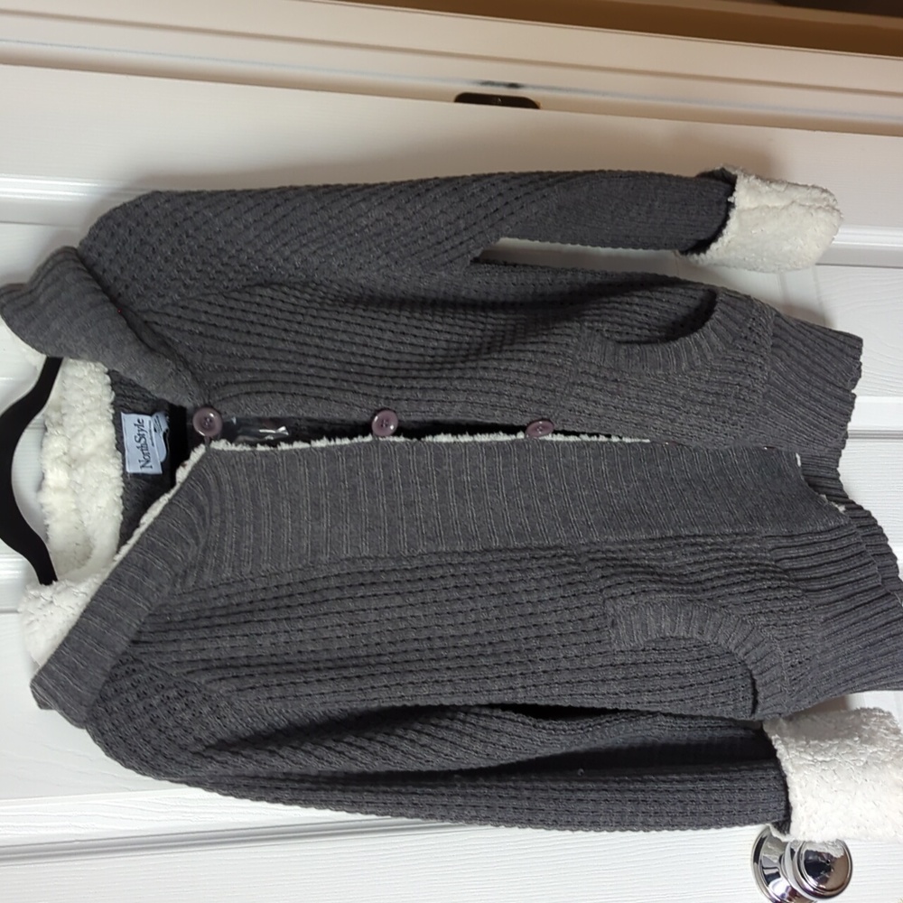 North style soft sweater jacket